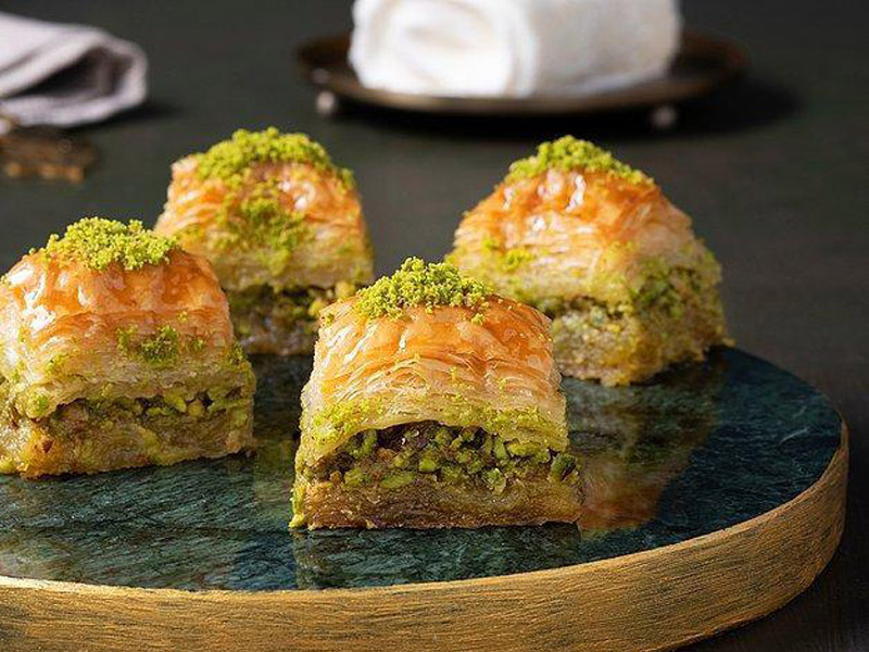 FISTIKLI KLASİK BAKLAVA